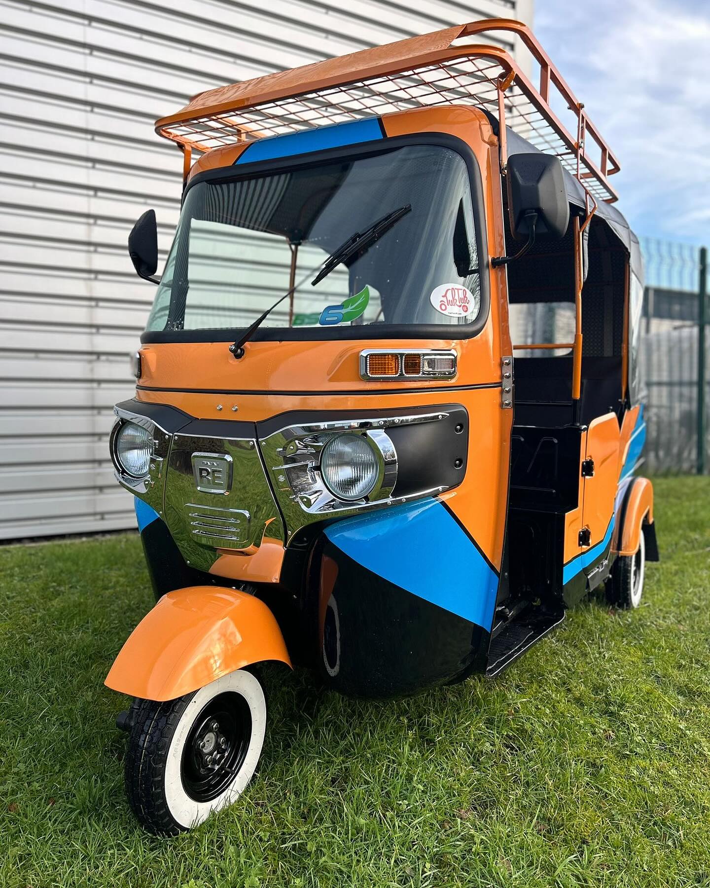 Can’t wait to deliver this newly vinyl wrapped Tuk Tuk to our customer in time for Christmas. Bajaj RE 4S BS6 model - 23 — Tuk Tuk UK